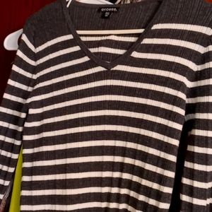 Long sleeved super soft sweater